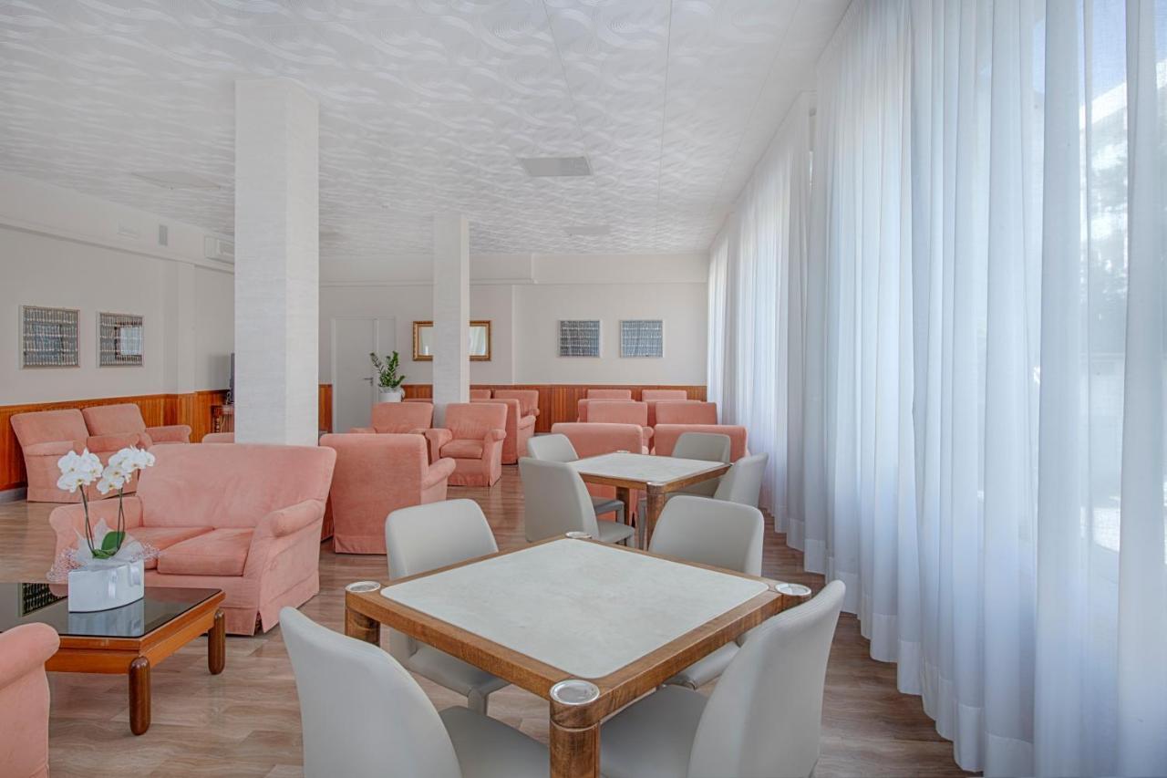 Hotel Continental Milano Marittima Exterior photo